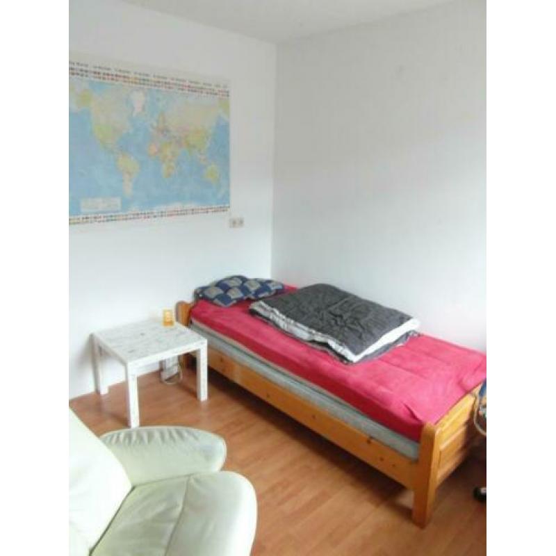 Emmen- keurige kamer te huur