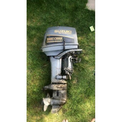 Suzuki 25 pk 2t
