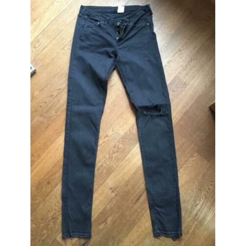 Grijze spijkerbroek maat 29 lengte 32 super skinny van H&M