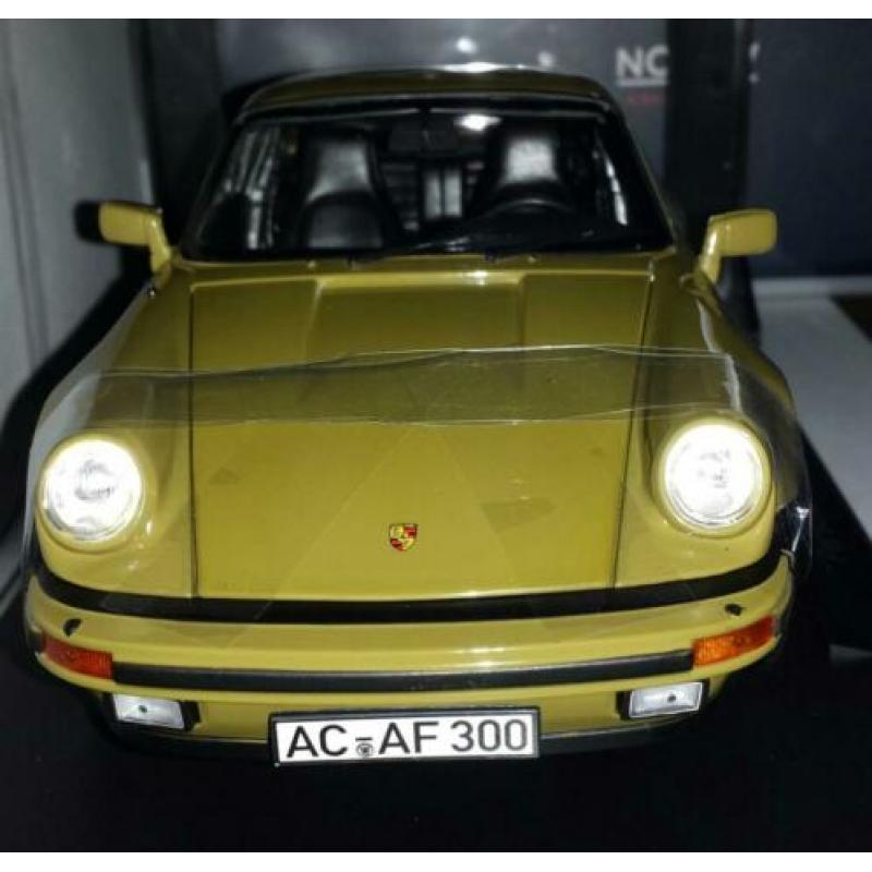 Norev 1:18 Porsche 911 Turbo 3.3L 1977 olijfgroen nieuw