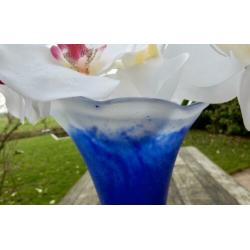 Prachtige blauwe vaas wit gematteerd