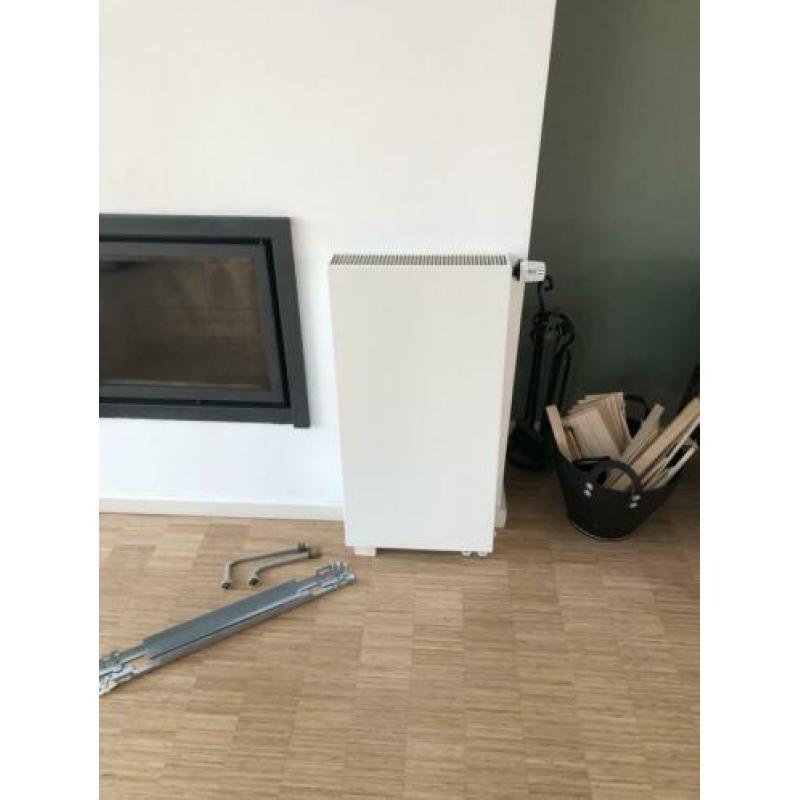 Witte vlakke radiator, merk Radson