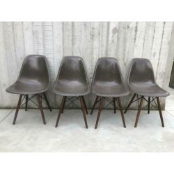 Vintage originele Eames DSW - seal brown - Herman Miller