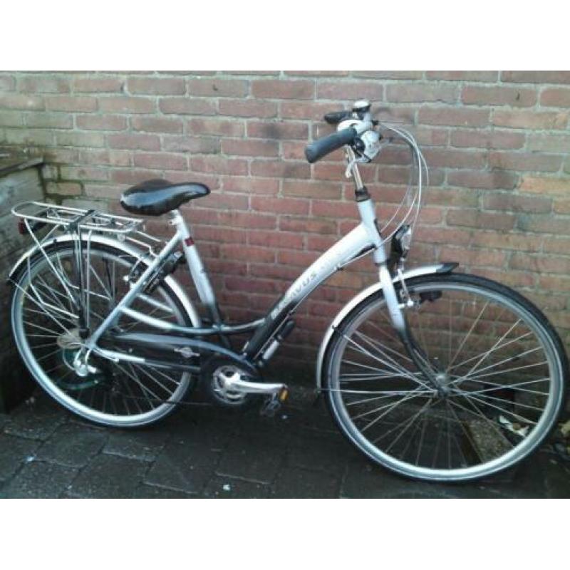 Partij 10 Mooie fietsen Gazelle-Sparta-Giant etc rijklaar!