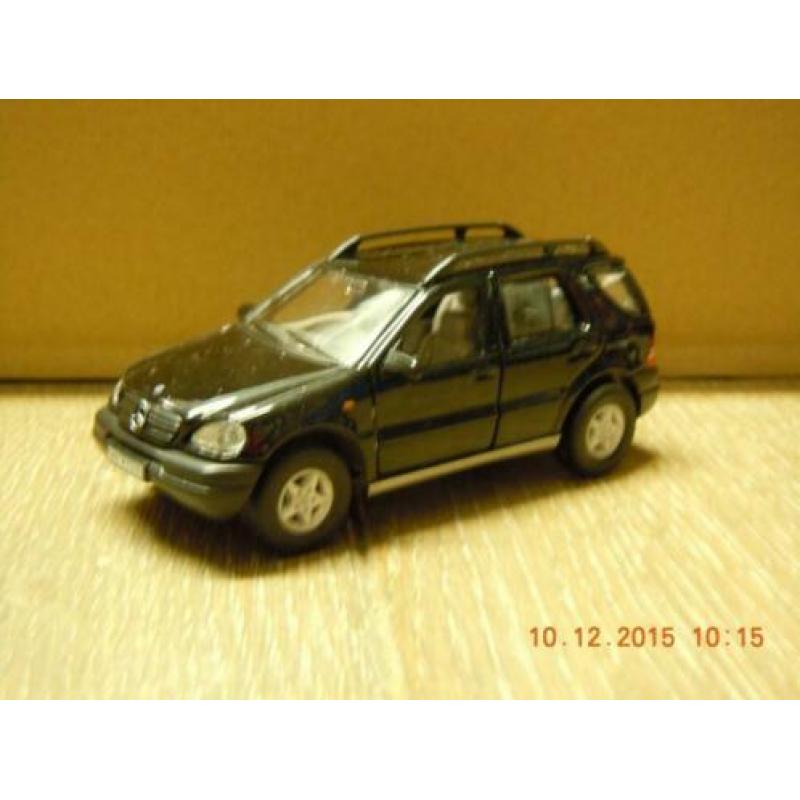 Mercedes ML. Model nieuw in doos. Model van het merk hongwel