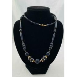 Vintage art Deco lange ketting zwarte glas kralen