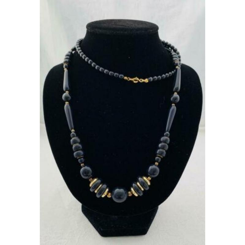 Vintage art Deco lange ketting zwarte glas kralen