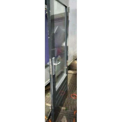 Buitendeur, hout met glas