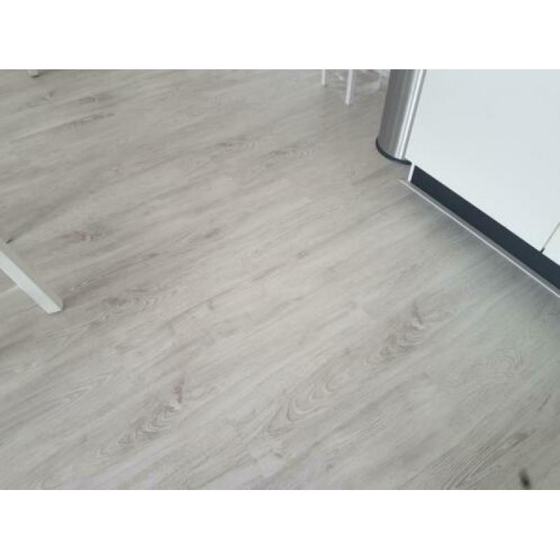 Laminaat vloer 50 m2