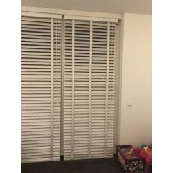 50 mm witte houten jaloezieën