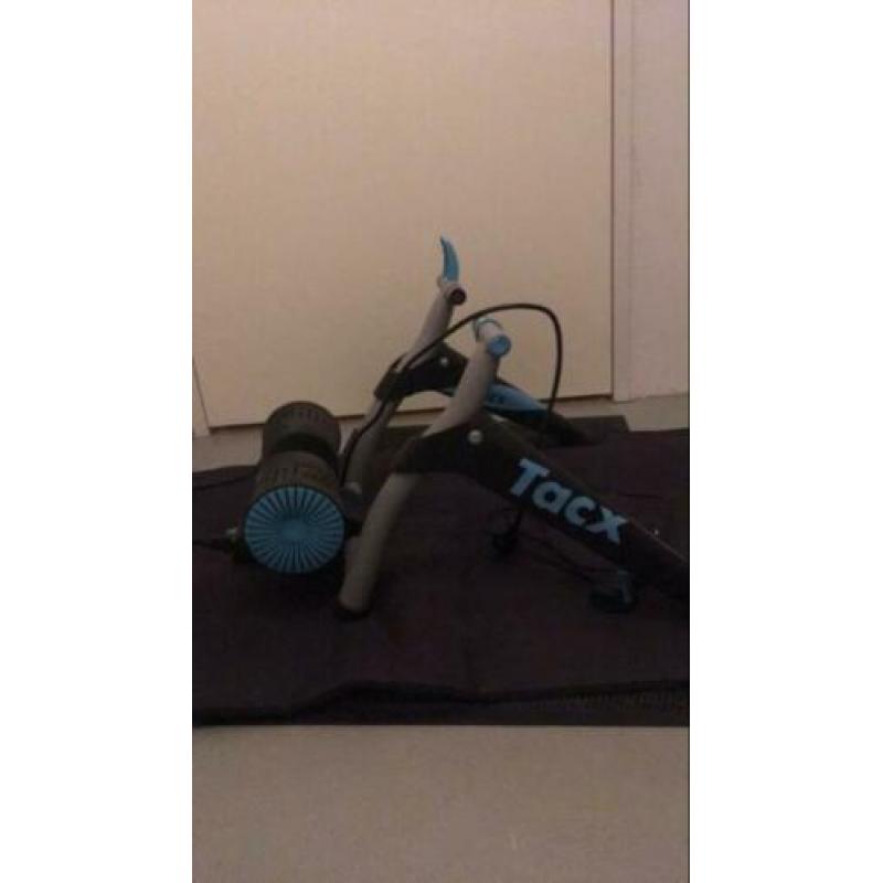 Tacx trainer T2021