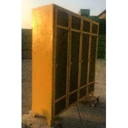 lockerkast / kast metalen / industrieel / oude kast /gepimpt