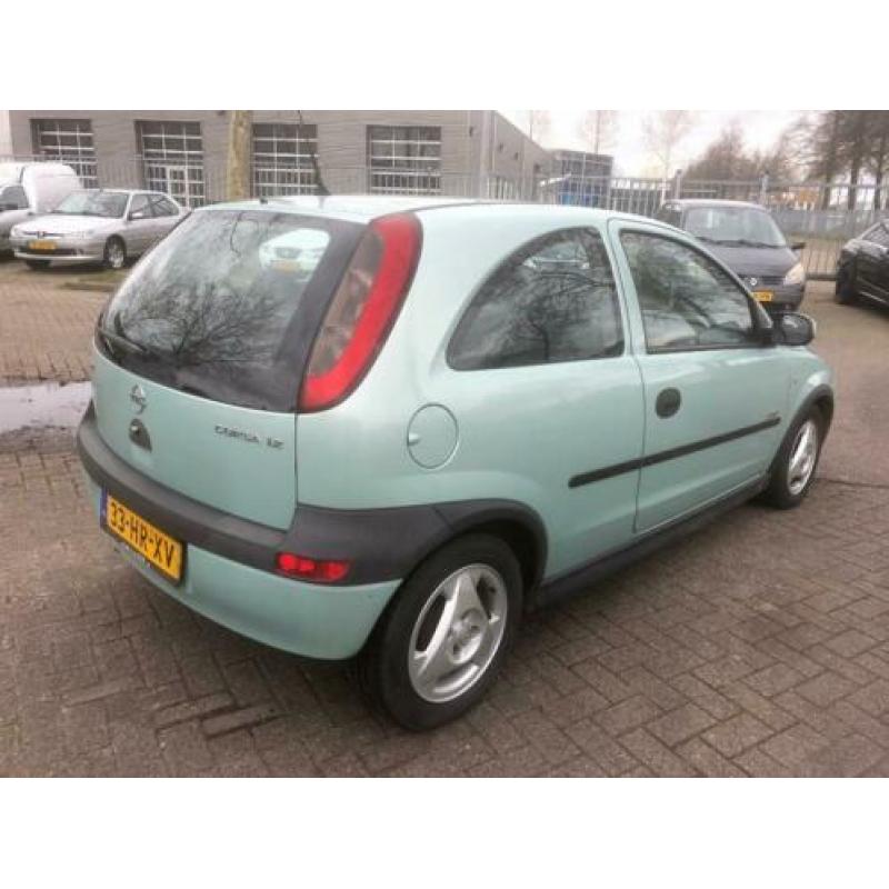 Opel Corsa 1.2 16V 3D 2001 Groen nieuw apk
