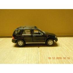 Mercedes ML. Model nieuw in doos. Model van het merk hongwel