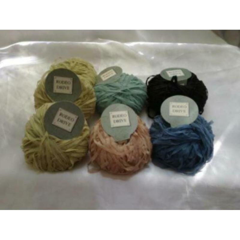 Jet Fill Rodeo Polyamide 100% brei- en haakgaren € 0,90 per