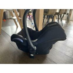 Maxi cosi cabriofix inclusief verkleiner en voetenzak