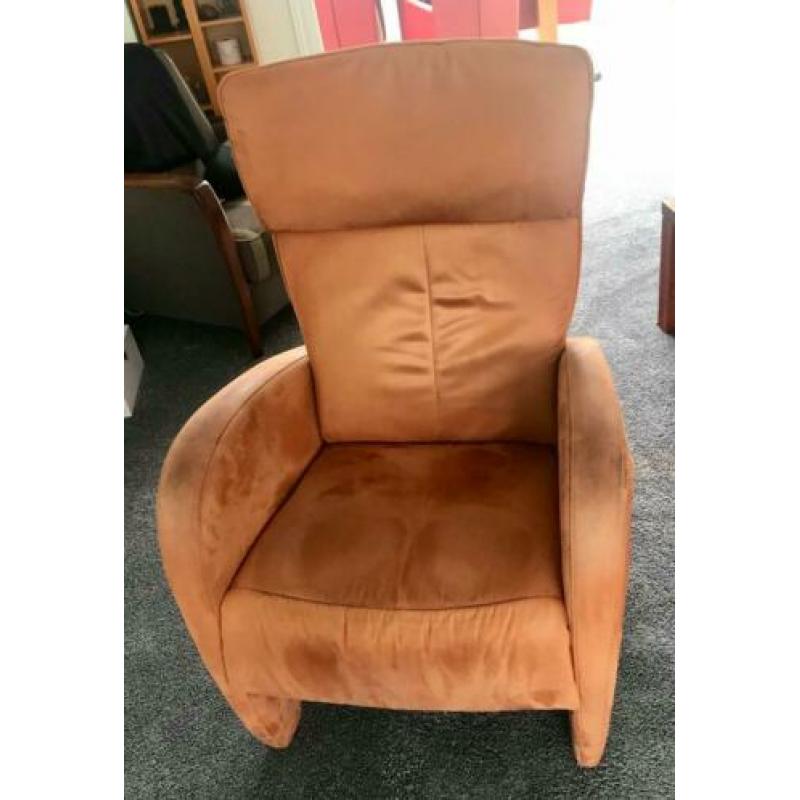Twee relax fauteuils large en medium