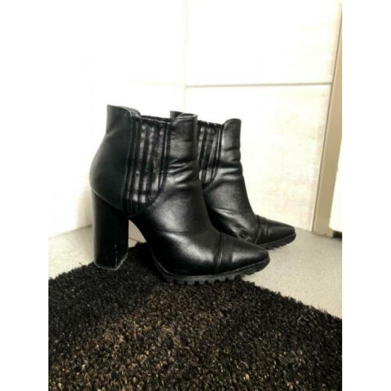 Schoenen met hak