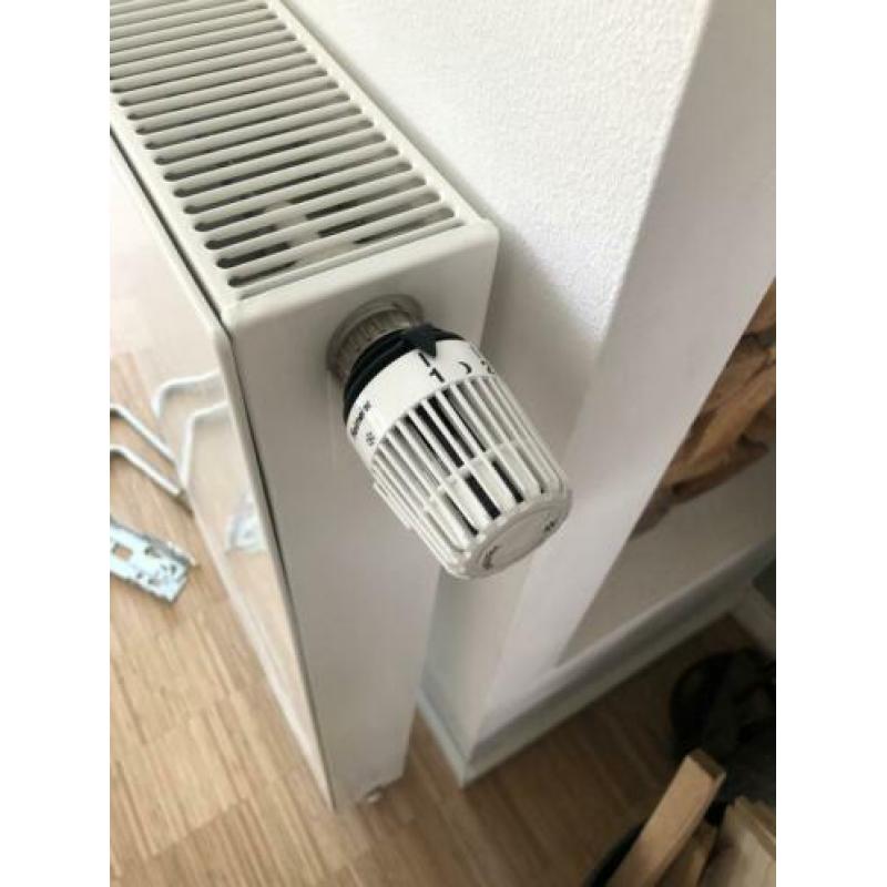 Witte vlakke radiator, merk Radson