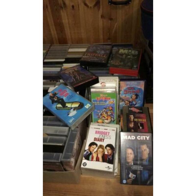 Ruim 250 videobanden