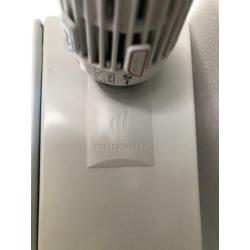 Witte vlakke radiator, merk Radson