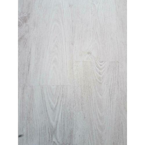 Laminaat vloer 50 m2