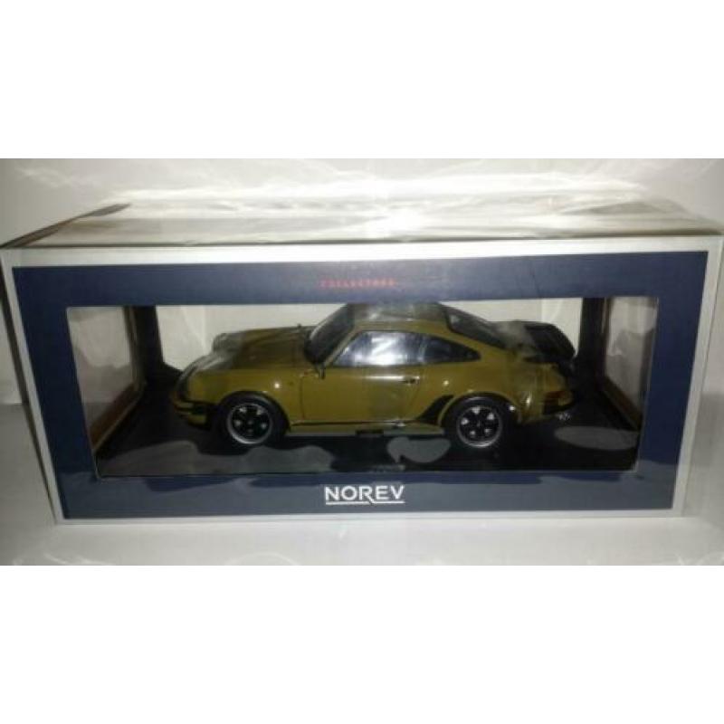 Norev 1:18 Porsche 911 Turbo 3.3L 1977 olijfgroen nieuw