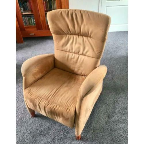 Twee relax fauteuils large en medium