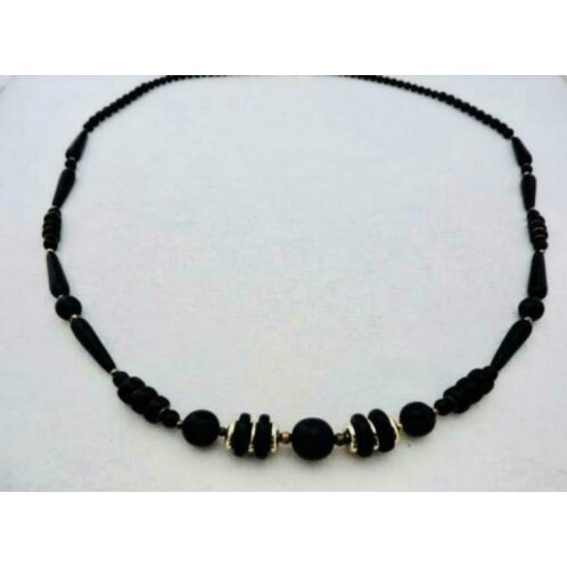 Vintage art Deco lange ketting zwarte glas kralen
