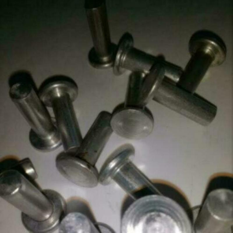 100 ST ALUMINIUM, DIN 661, HALF HOLLE KLINKNAGELS, 4x 8 MM