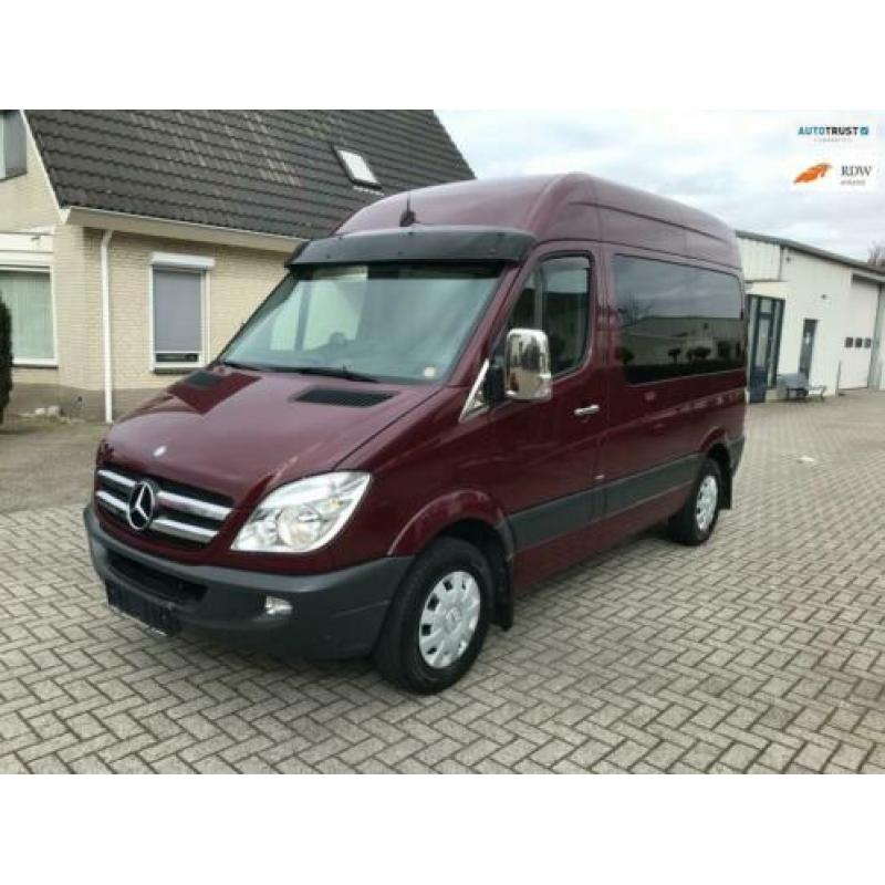 Mercedes-Benz Sprinter 213 rolstoelbus automaat rolstoel voo