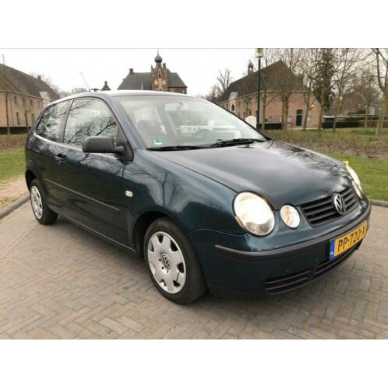 Volkswagen Polo 2002 Groen 1.2
