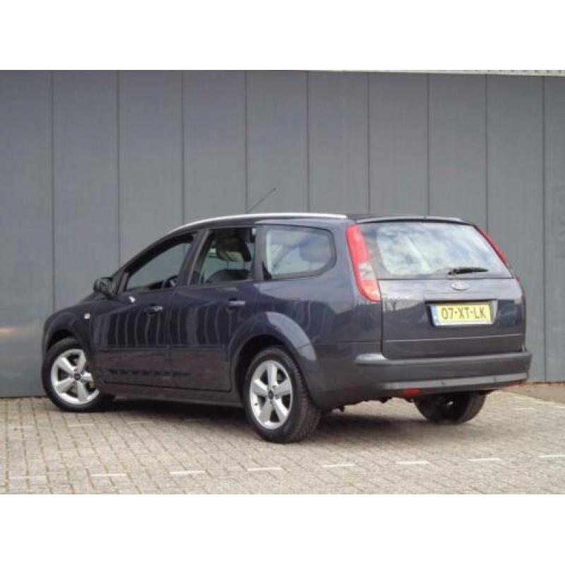 Ford Focus Wagon 1.6-16V Futura