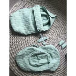 Baby Anne-Cy voetenzak / complete autostoel set