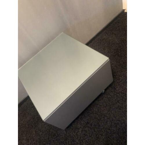 super mooie bijzet tafel salon tafel van Xooon