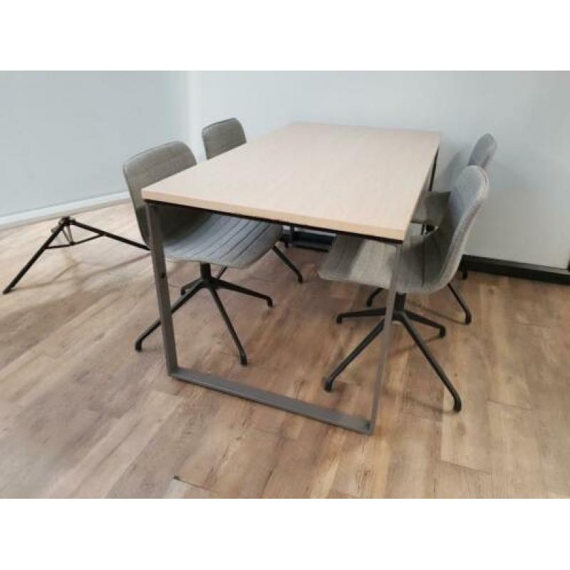 Design kuipstoel stof