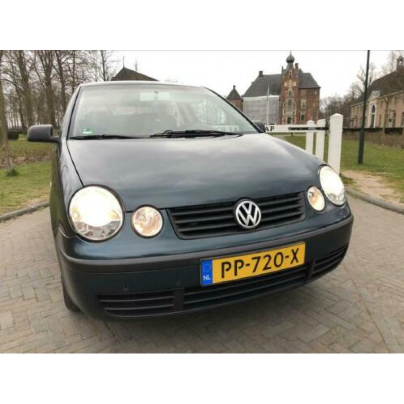 Volkswagen Polo 2002 Groen 1.2