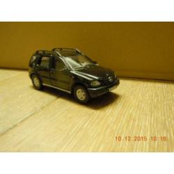 Mercedes ML. Model nieuw in doos. Model van het merk hongwel