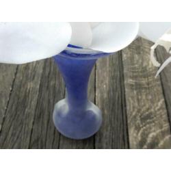 Prachtige blauwe vaas wit gematteerd