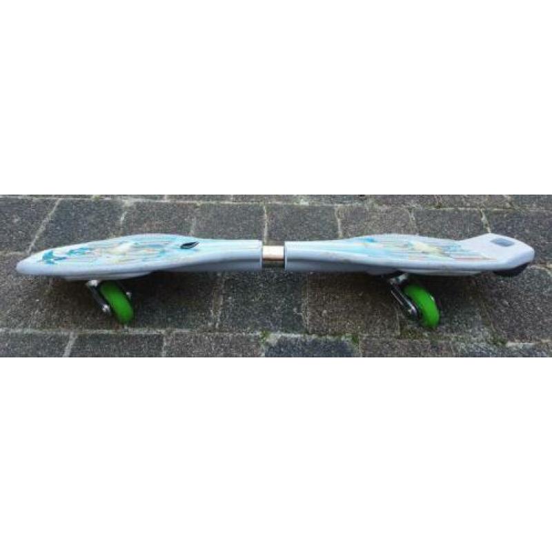 Waveboard 82 cm breed gebruikt en doet het nog prima