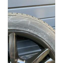 Alfa 159 17 inch velgen met Vredestein winterbanden