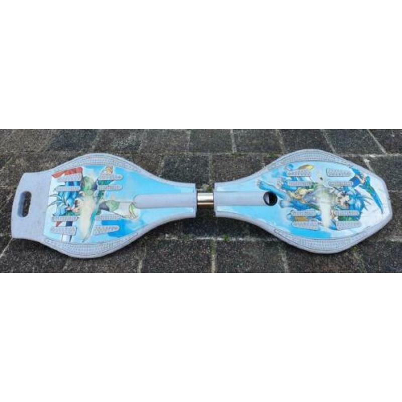 Waveboard 82 cm breed gebruikt en doet het nog prima