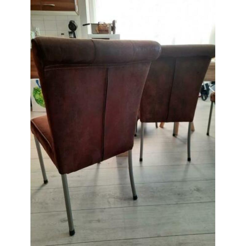 4 mooie eetkamer Stoelen