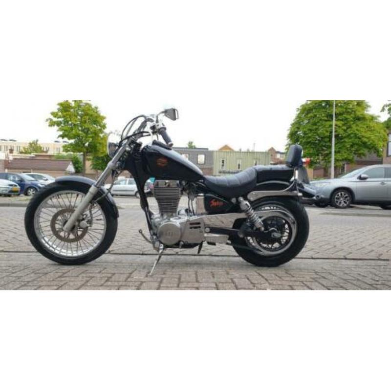 Suzuki Savage LS650 1994 goed onderhouden met vijf bak