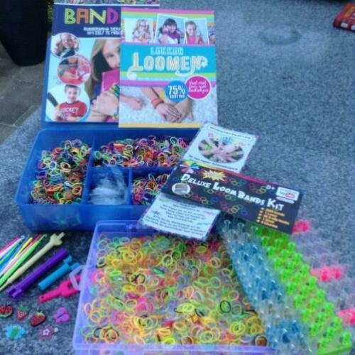 Groot assortiment loomspullen
