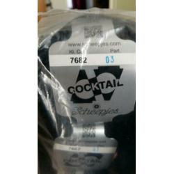 Pak cocktail (16 kleuren )nieuw. 1 pak is 10 bollen.