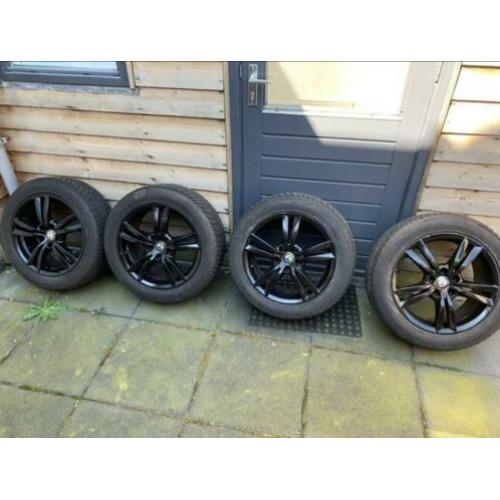Alfa 159 17 inch velgen met Vredestein winterbanden
