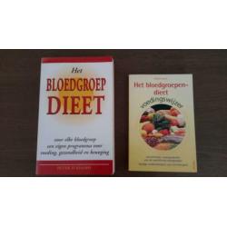 HET BLOEDGROEPEN DIEET (boek) en - -VOEDINGSWIJZER (boek)