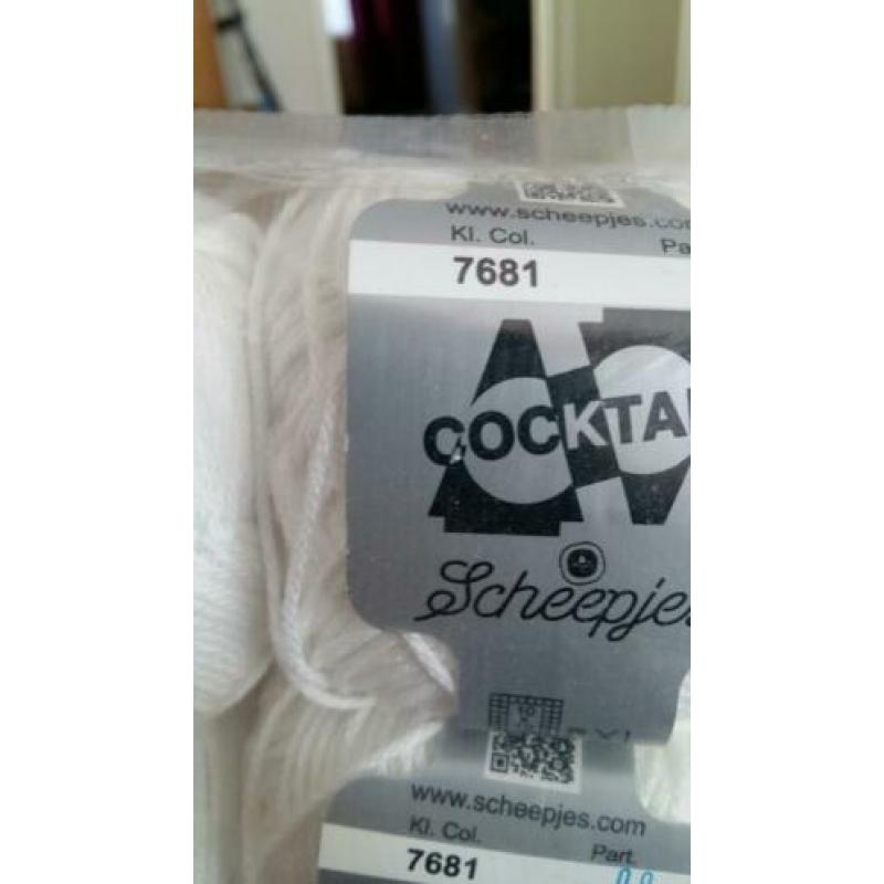 Pak cocktail (16 kleuren )nieuw. 1 pak is 10 bollen.