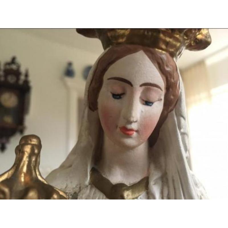 Maria met kindje uit Frankrijk